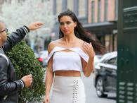 Adriana Lima seksownie na ulicach Nowego Jorku